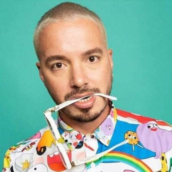 J. BALVIN - Ego en una Versión acústica e intima