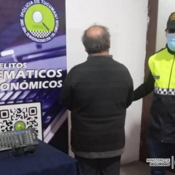 Ofrecía una consola de luces robada en las redes y fue detenido